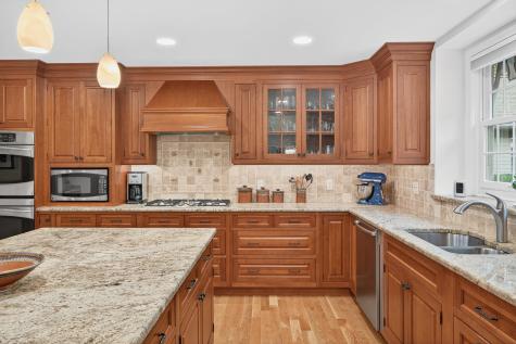 4 Surrey Lane Dennis MA 02641