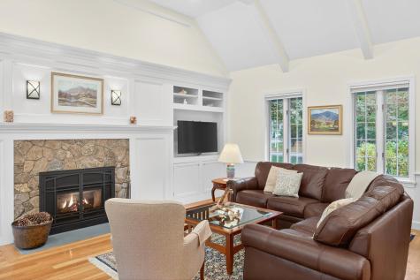 4 Surrey Lane Dennis MA 02641