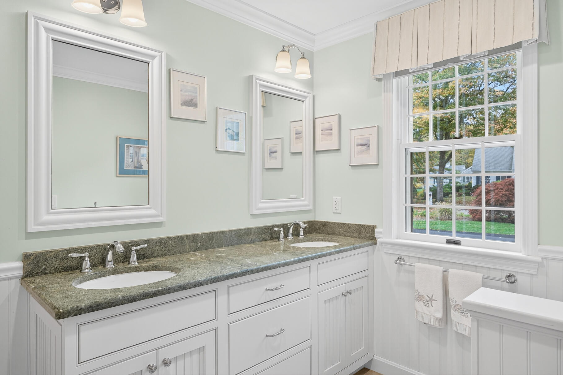 4 Surrey Lane Dennis MA 02641