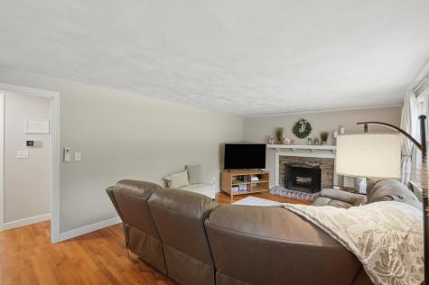 223 Plum Hollow Road Falmouth MA 02536