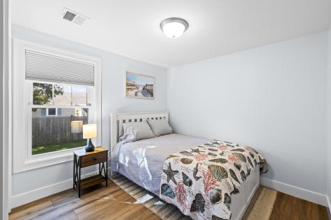 11 Palm Street Teaticket MA 02536