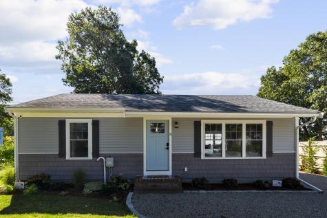11 Palm Street Teaticket MA 02536