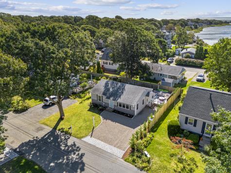11 Palm Street Teaticket MA 02536