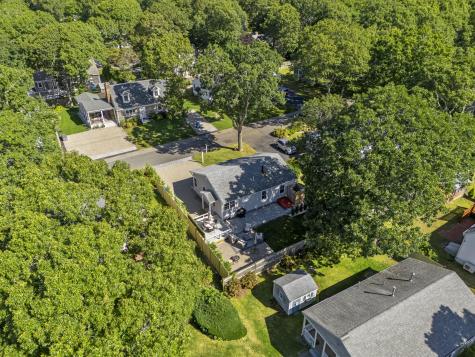 11 Palm Street Teaticket MA 02536