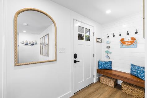 11 Palm Street Teaticket MA 02536