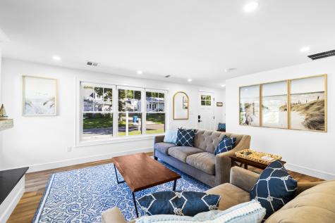 11 Palm Street Teaticket MA 02536