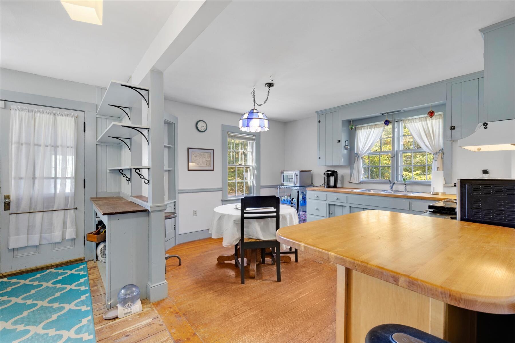 58 Loomis Lane Centerville MA 02632