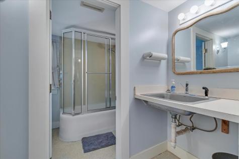 58 Loomis Lane Barnstable MA 02632