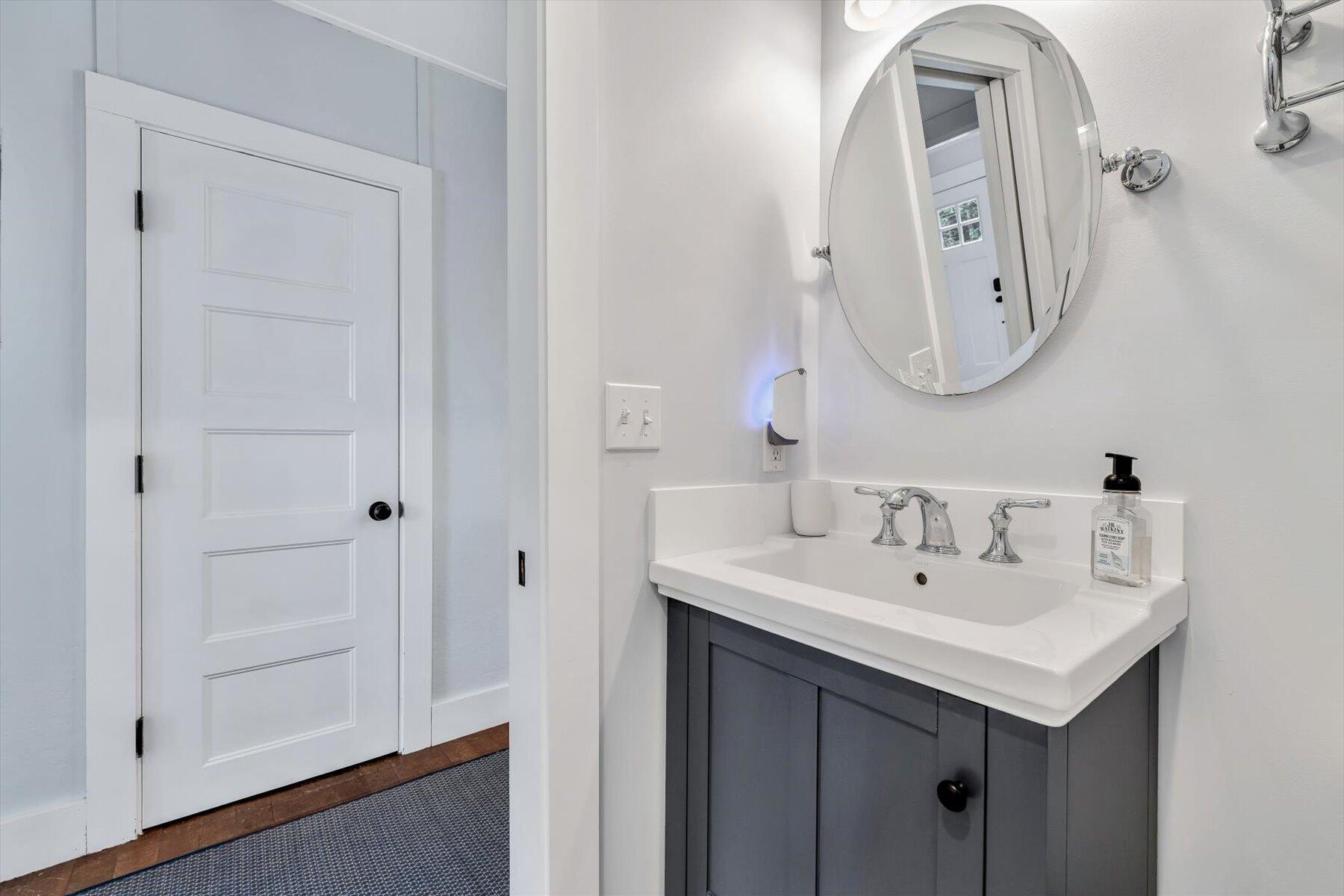 266 School Street Barnstable MA 02635