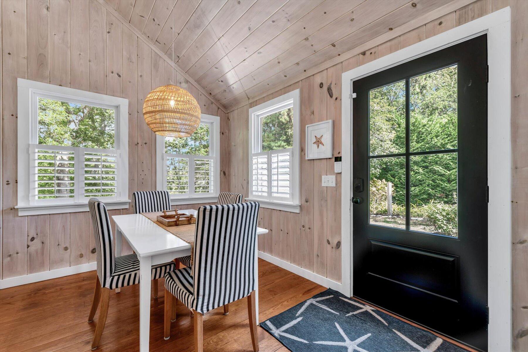 266 School Street Barnstable MA 02635