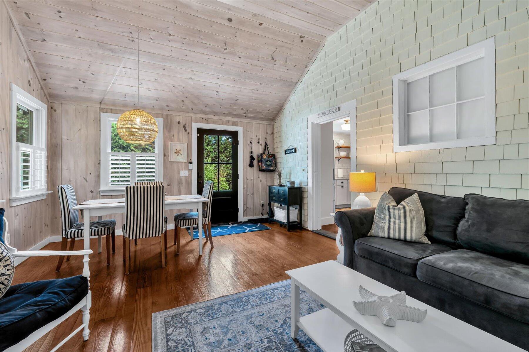 266 School Street Barnstable MA 02635