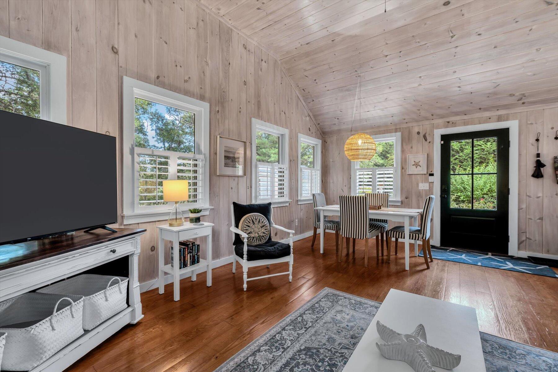 266 School Street Barnstable MA 02635