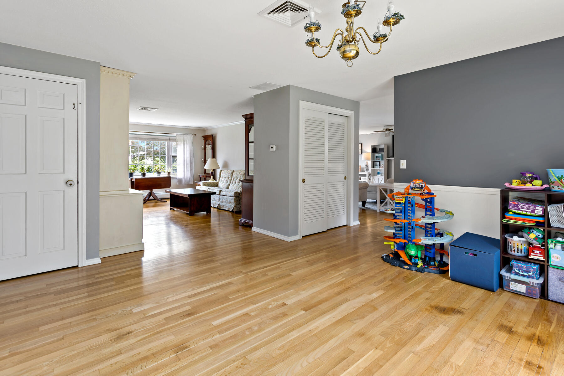 348 Prince Hinckley Road Centerville MA 02632