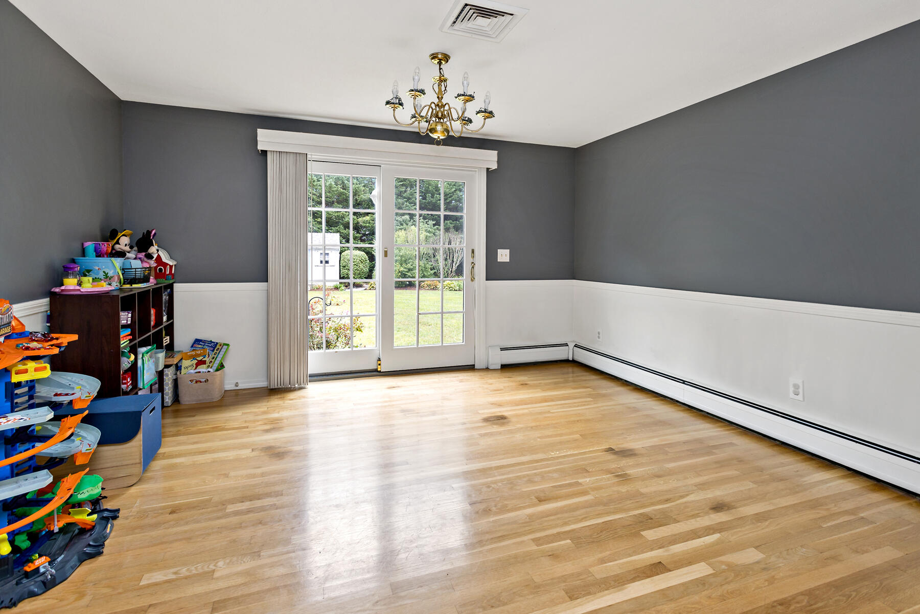 348 Prince Hinckley Road Centerville MA 02632
