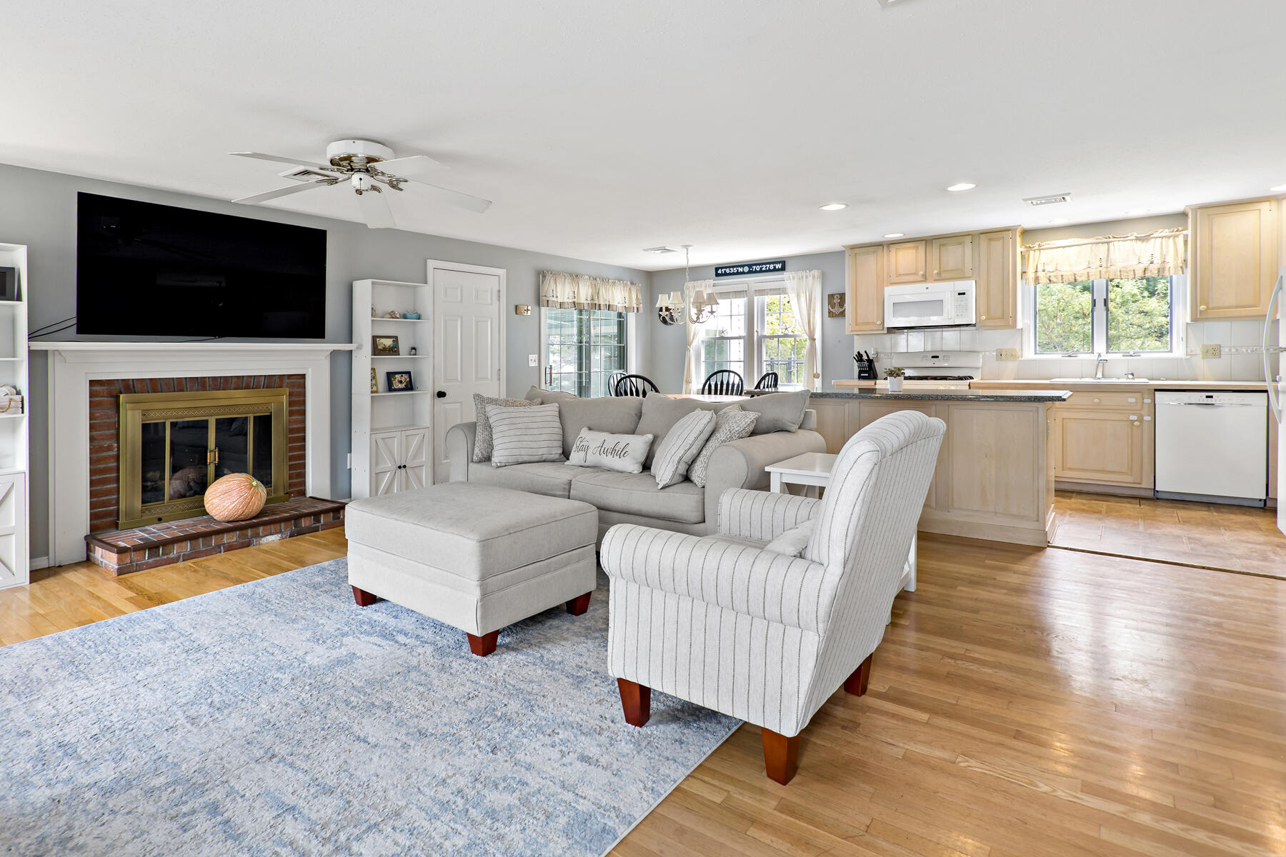 348 Prince Hinckley Road Centerville MA 02632