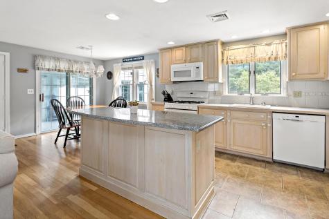 348 Prince Hinckley Road Centerville MA 02632