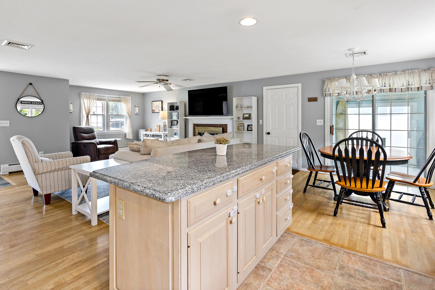 348 Prince Hinckley Road Centerville MA 02632