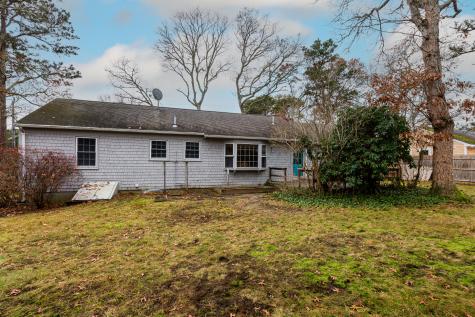 10 Aurora Lane Yarmouth MA 02664