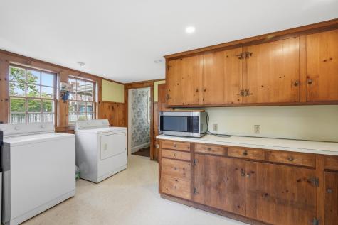 35 Grayton Avenue Barnstable MA 02647