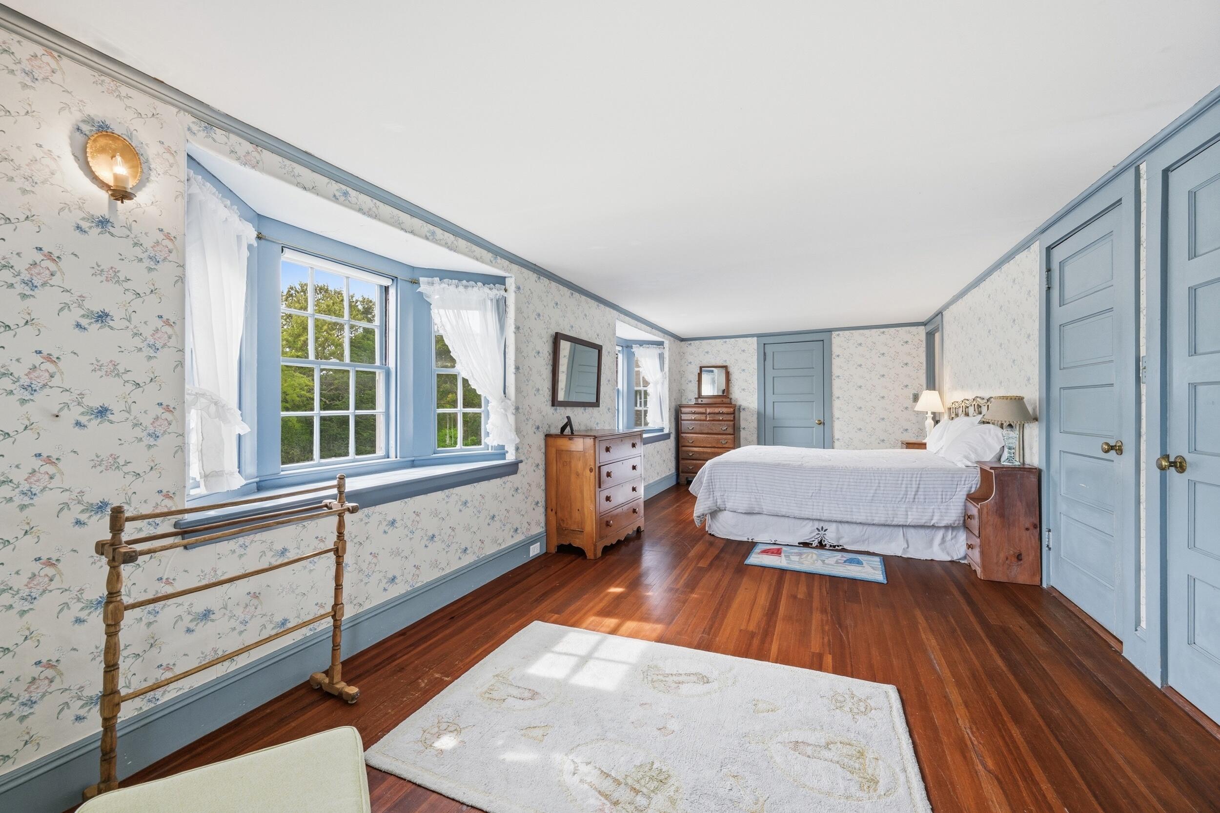 35 Grayton Avenue Hyannis Port MA 02647