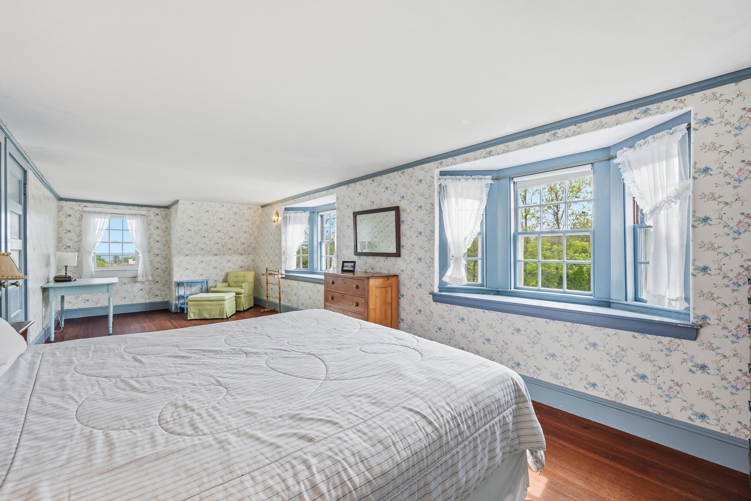 35 Grayton Avenue Hyannis Port MA 02647