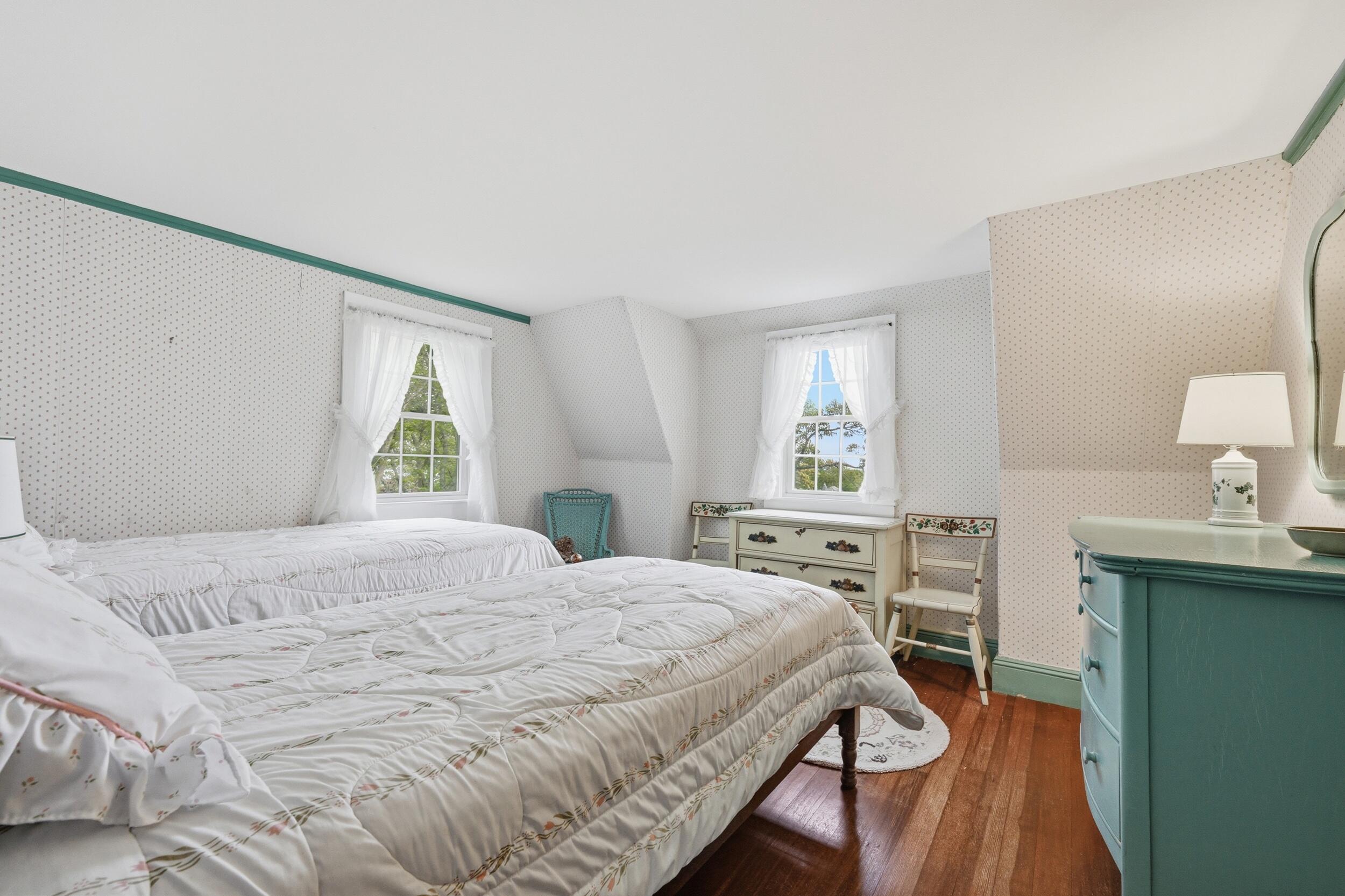 35 Grayton Avenue Hyannis Port MA 02647