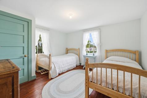 35 Grayton Avenue Barnstable MA 02647