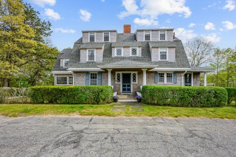 35 Grayton Avenue Barnstable MA 02647