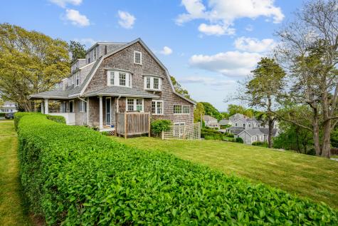 35 Grayton Avenue Barnstable MA 02647