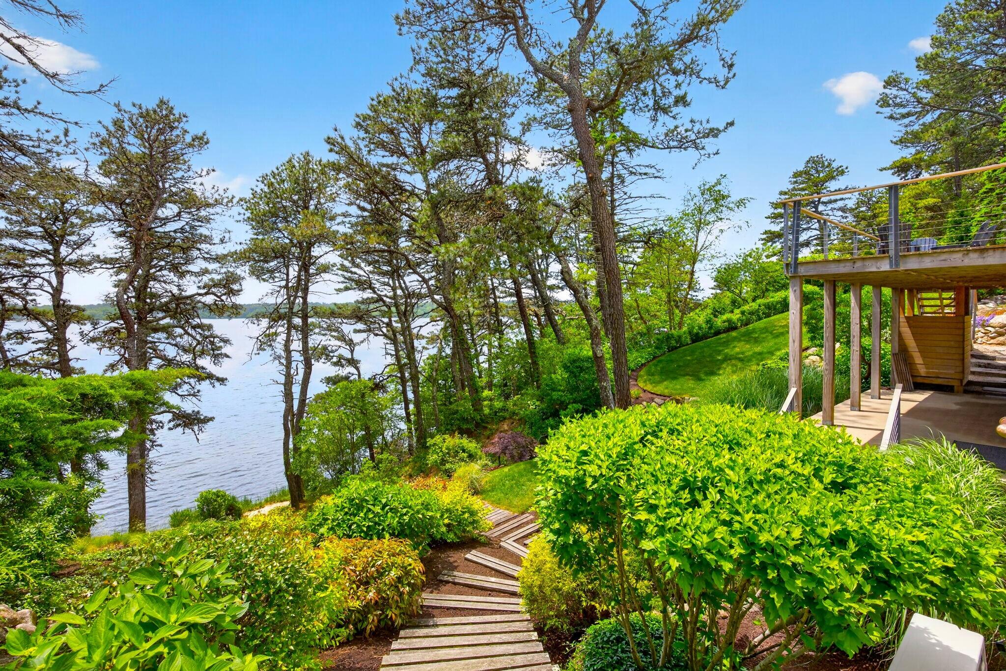 25 High Point Drive Brewster MA 02631