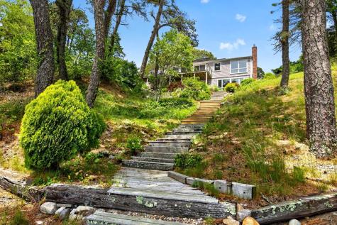25 High Point Drive Brewster MA 02631