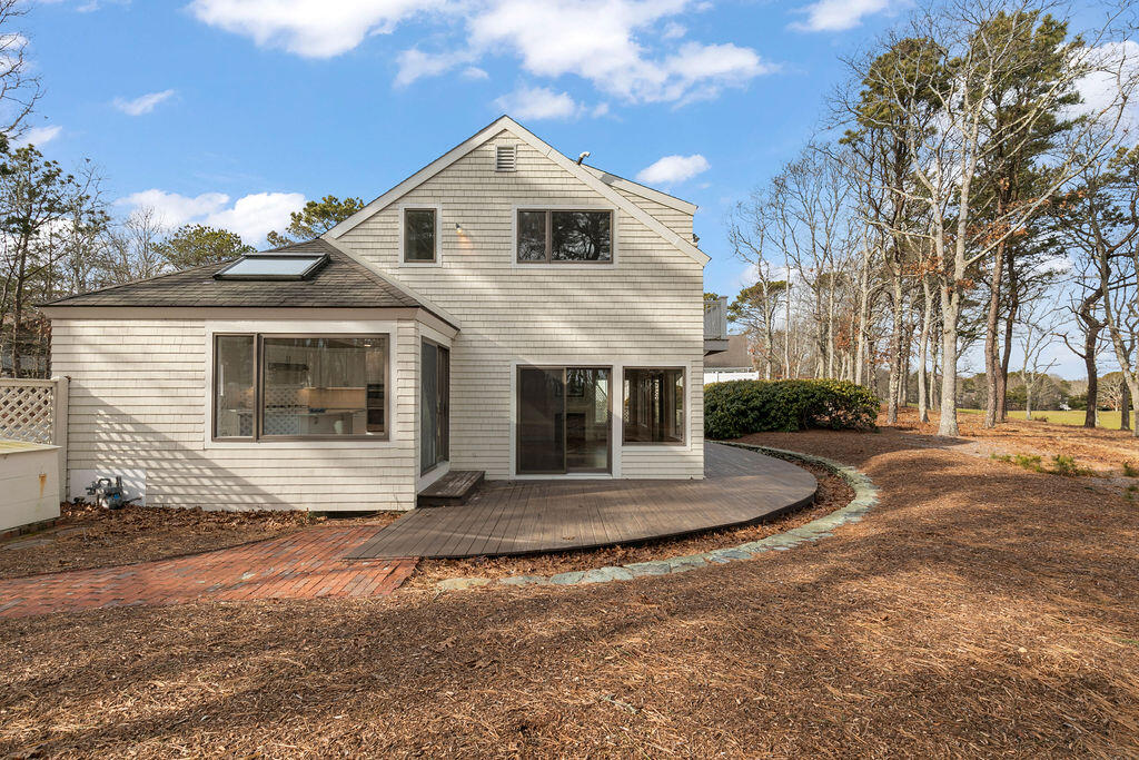 92 Troon Way Mashpee MA 02649