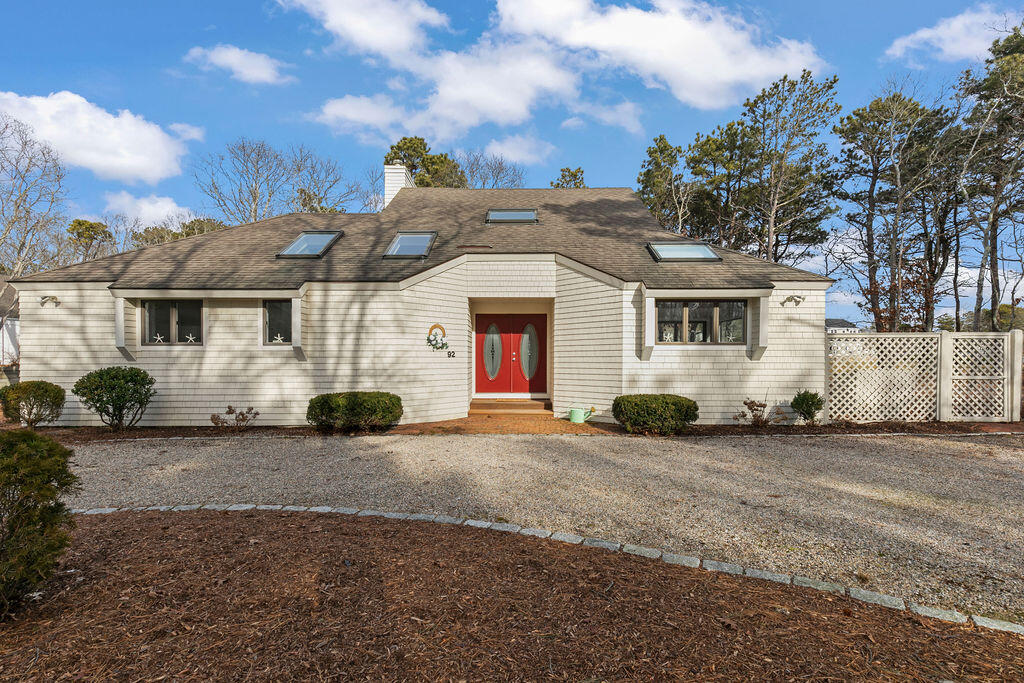 92 Troon Way Mashpee MA 02649