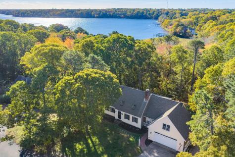 9 Hummock Lane Yarmouth Port MA 02675