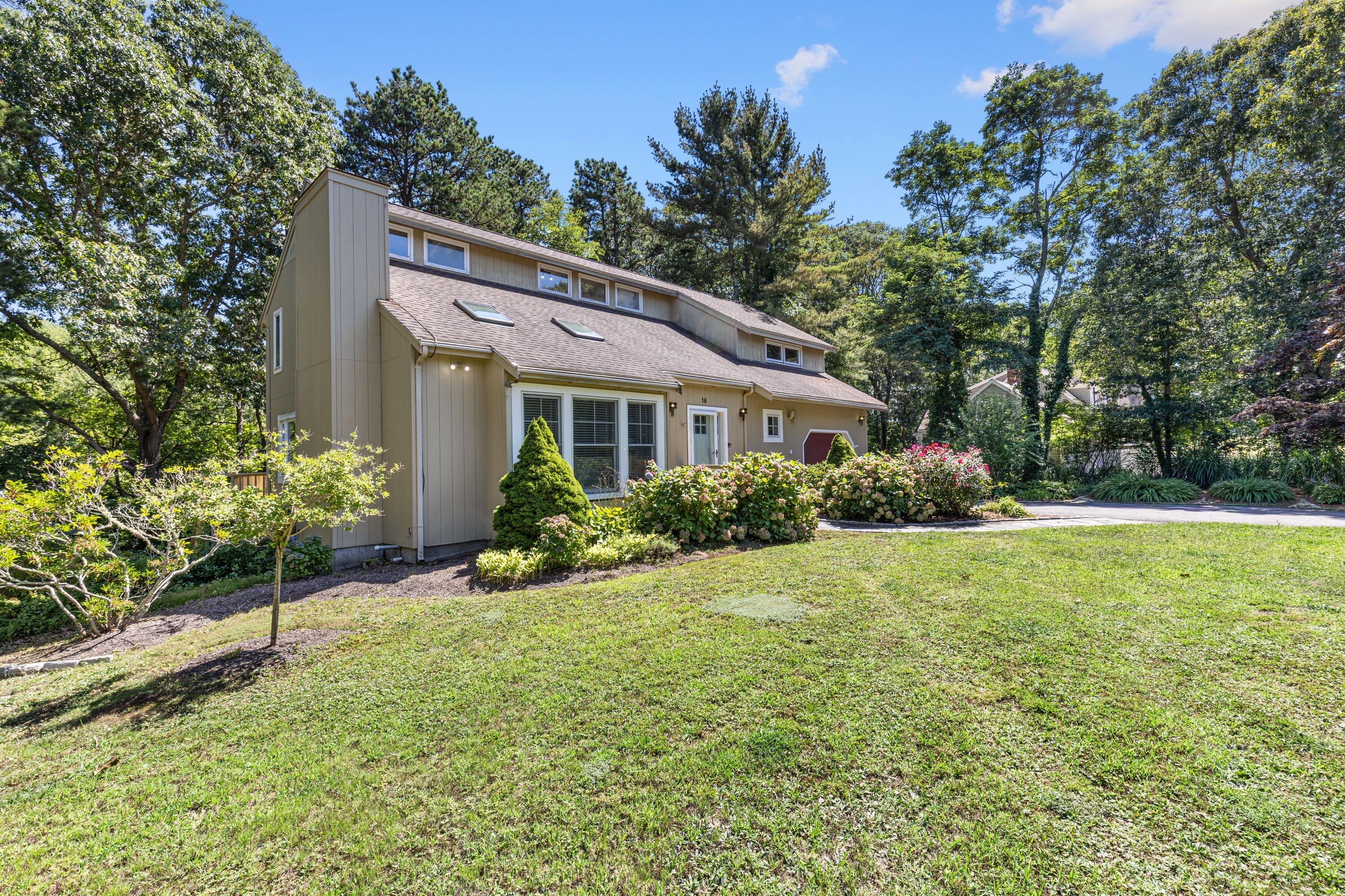 16 Alder Lane North Falmouth MA 02556