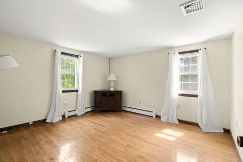 219 Fresh Pond Road Falmouth MA 02536