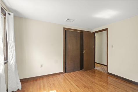 219 Fresh Pond Road Falmouth MA 02536