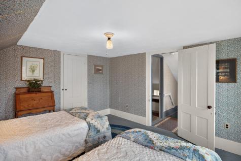 213 Main Street Chatham MA 02633