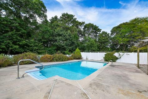 25 Harris Hill Road Falmouth MA 02536
