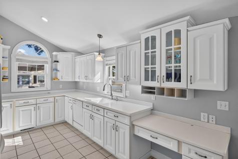 314 Maravista Avenue Teaticket MA 02536