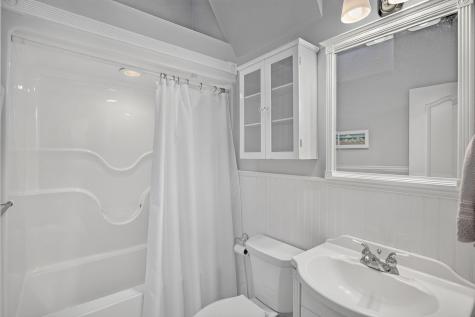 314 Maravista Avenue Teaticket MA 02536