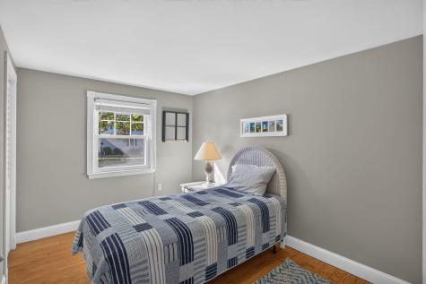 314 Maravista Avenue Teaticket MA 02536
