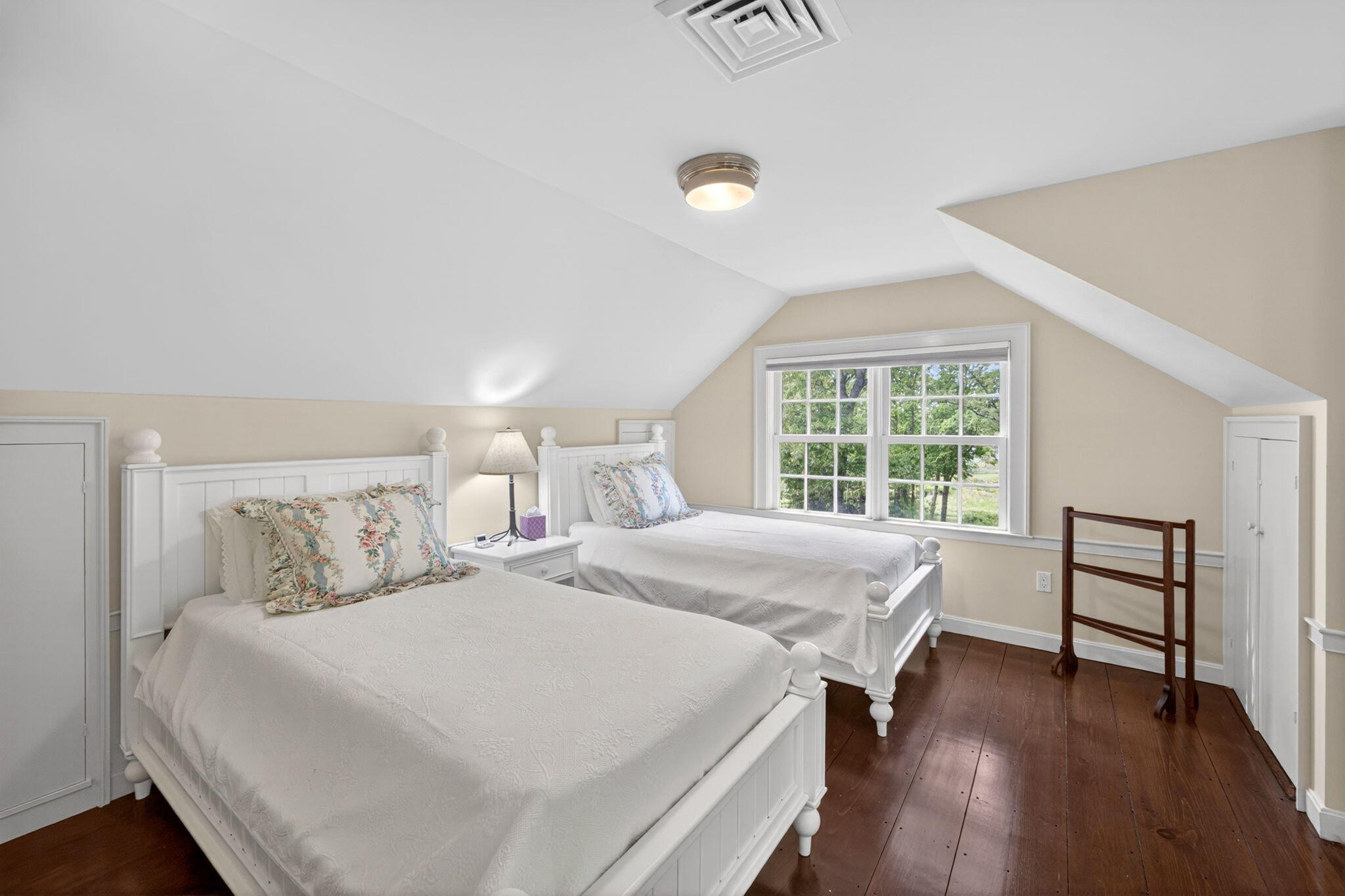 109 Eel River Road Osterville MA 02655
