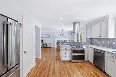 10 Old Colony Way Yarmouth MA 02664