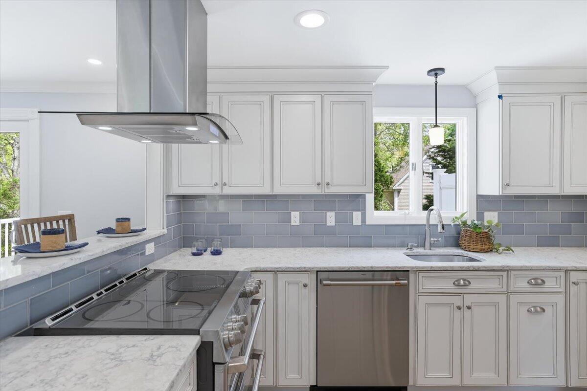 10 Old Colony Way Yarmouth MA 02664