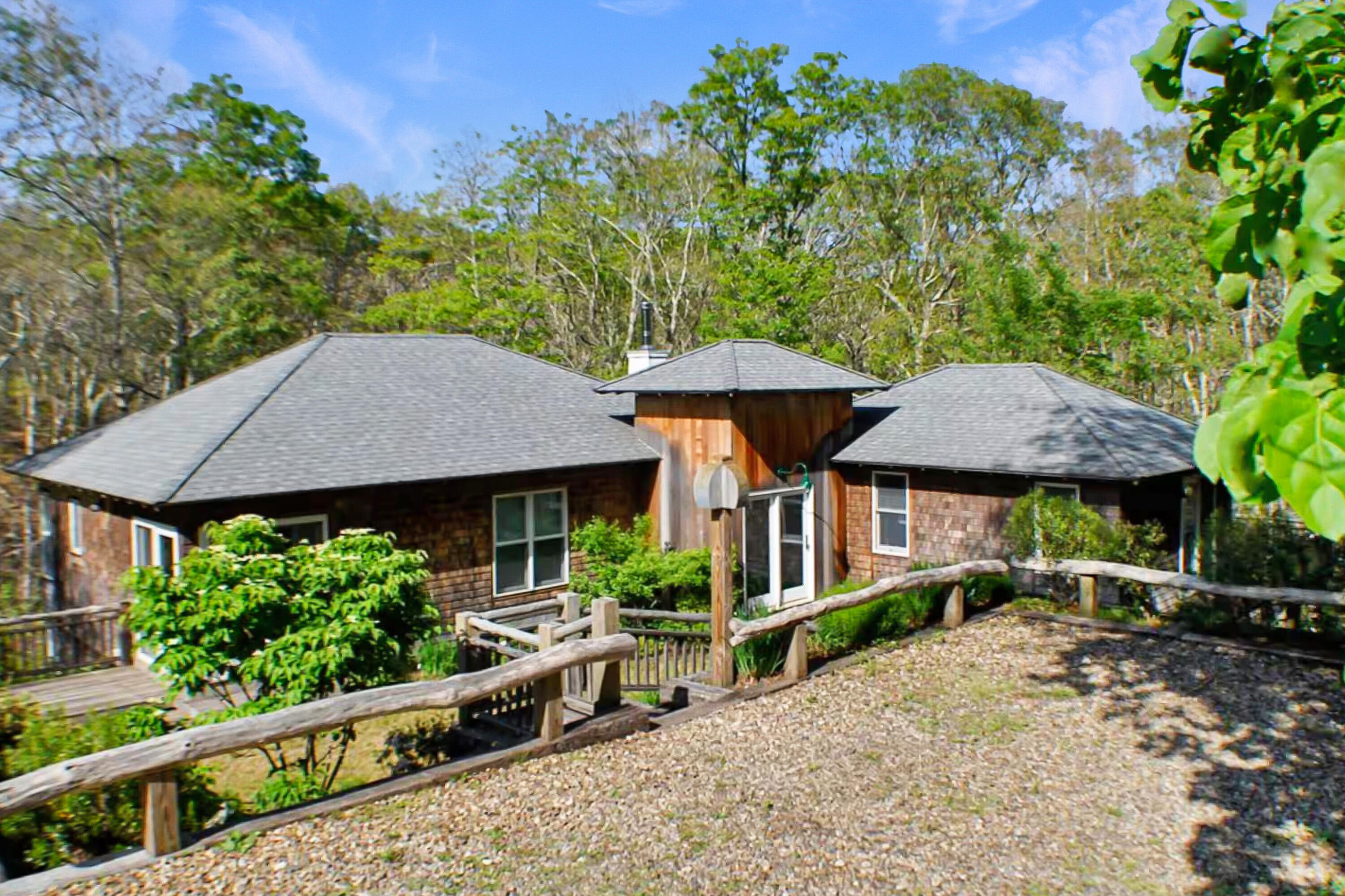 18 Sylvan Avenue Vineyard Haven MA 02568
