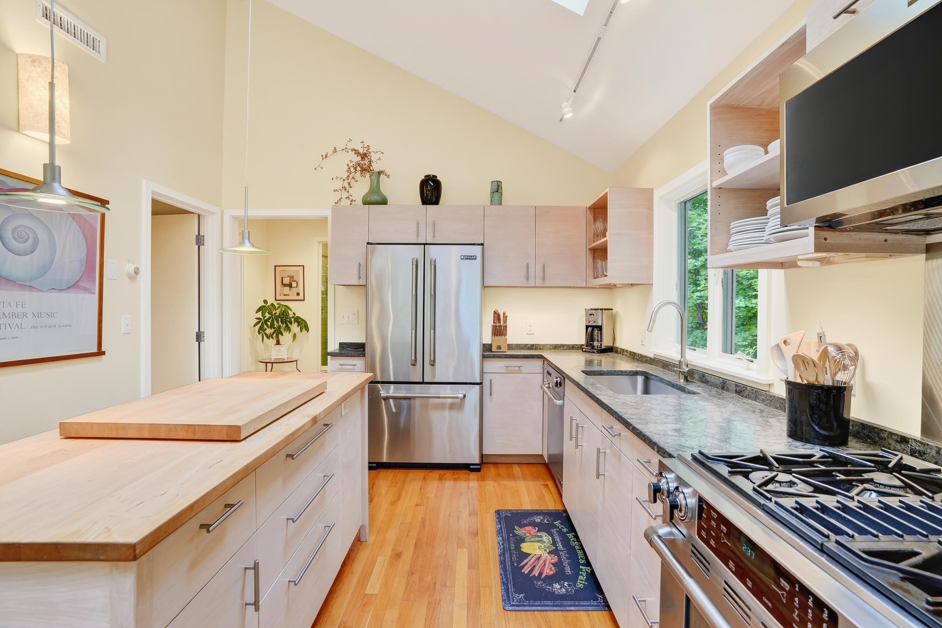 18 Sylvan Avenue Vineyard Haven MA 02568