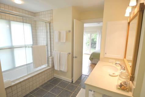 18 Sylvan Avenue Vineyard Haven MA 02568