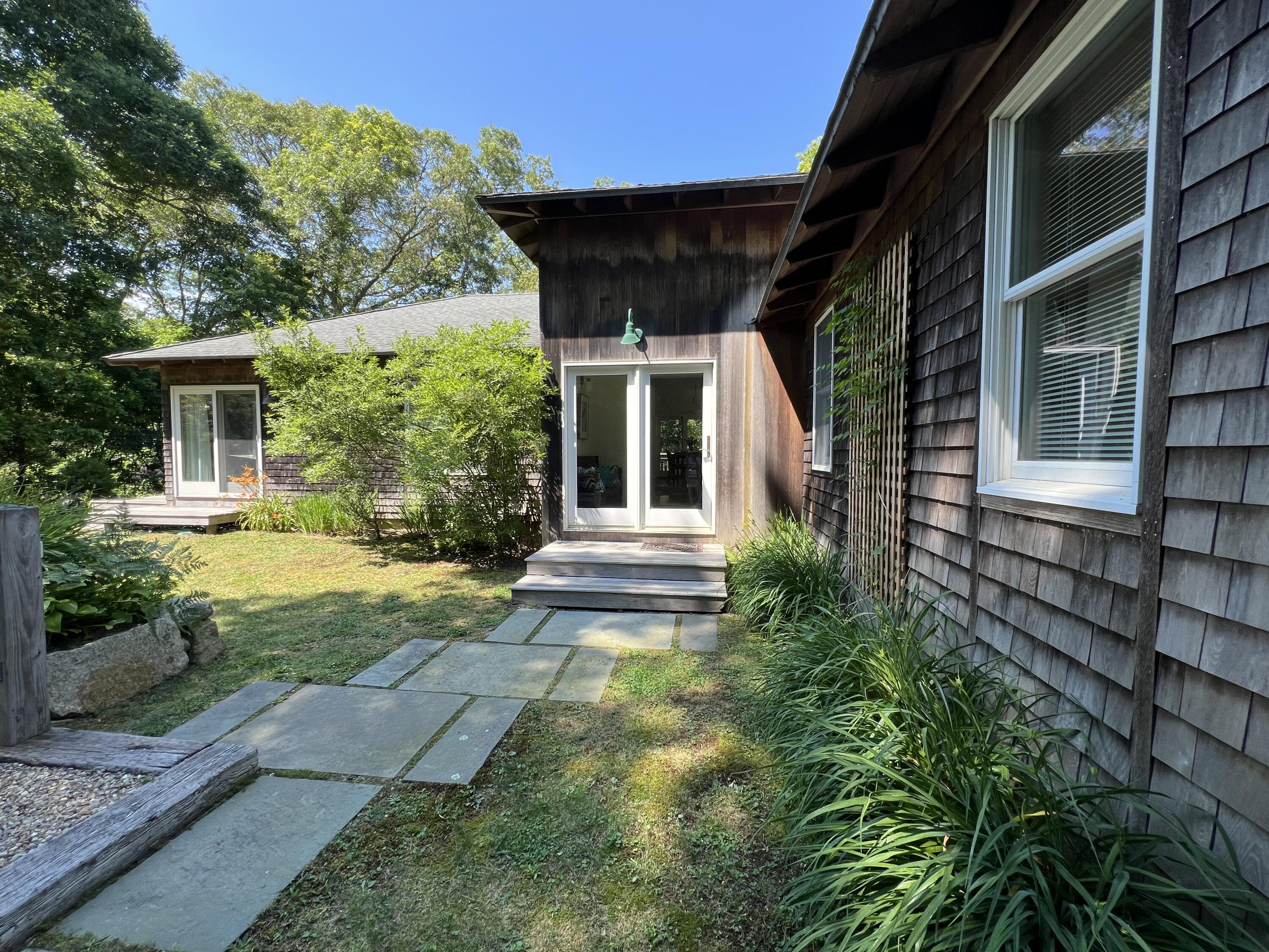 18 Sylvan Avenue Vineyard Haven MA 02568
