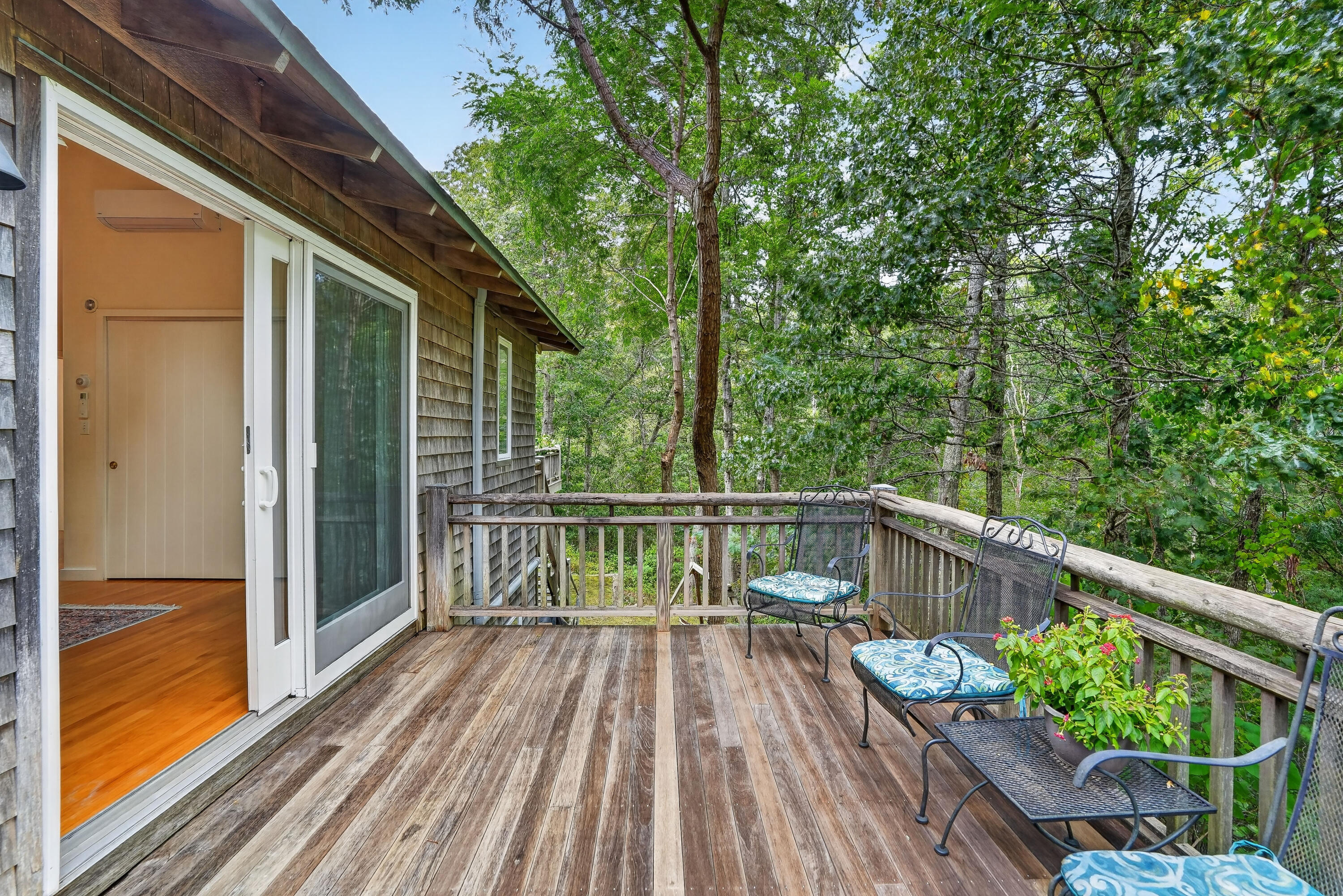 18 Sylvan Avenue Vineyard Haven MA 02568